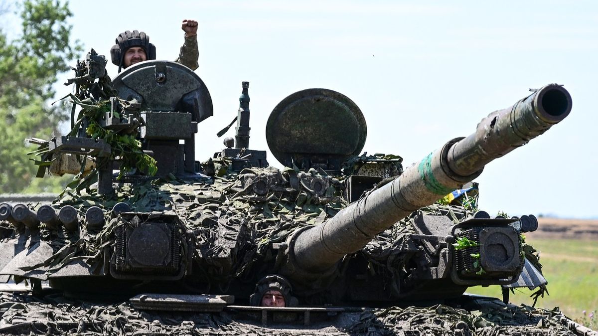 Kyjev potřebuje k vítězství zbraně, kterých nikdo nevyrábí dost